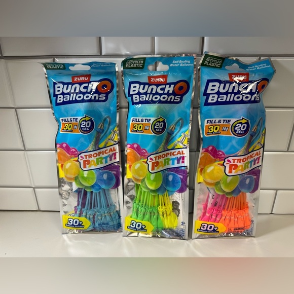 Self-Sealing Water Balloons - Picture 1 of 4